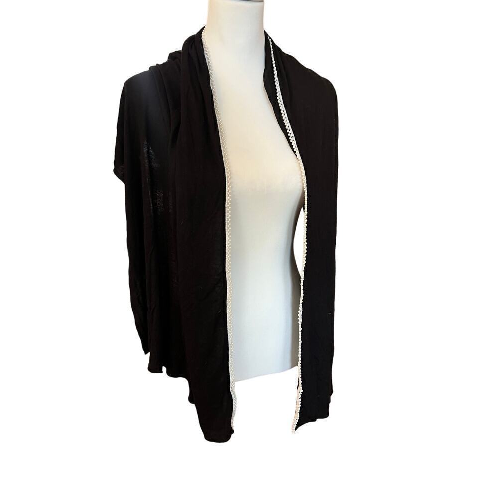 black and faux pearl scarf one size